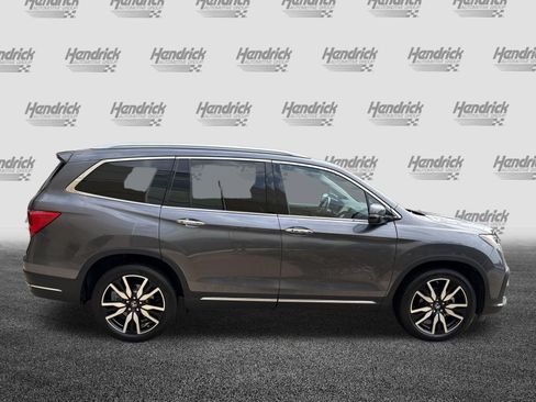 Used 2019 Honda Pilot Touring image 11