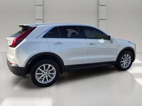 Used 2022 Cadillac XT4 Luxury FWD image 6