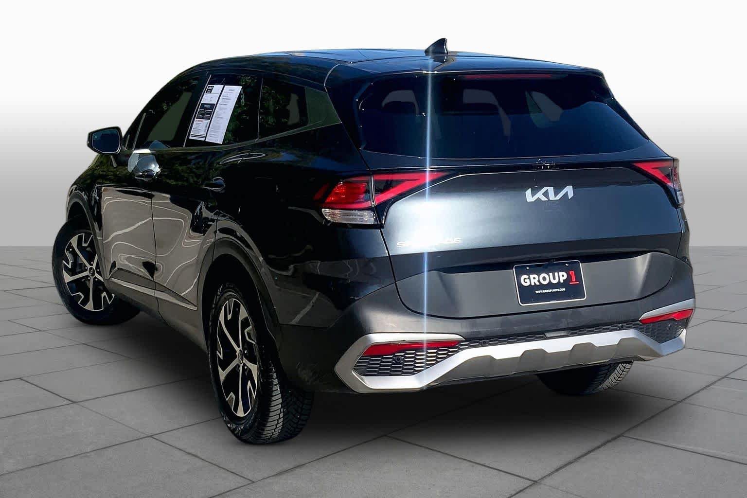 Used 2023 Kia Sportage EX FWD image 11