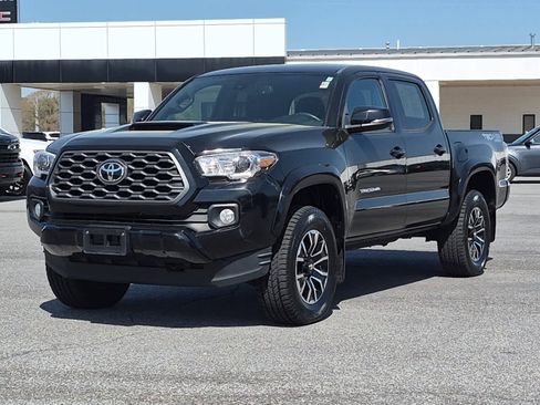 Used 2021 Toyota Tacoma TRD Sport w/ Technology Package image 1