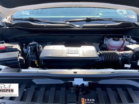 Used 2025 Chevrolet Silverado 1500 ZR2 w/ Technology Package image 10