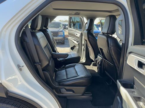 Certified 2023 Ford Explorer Limited w/ Equipment Group 301A image 13