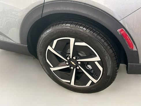 New 2026 Chevrolet Equinox EV LT image 31