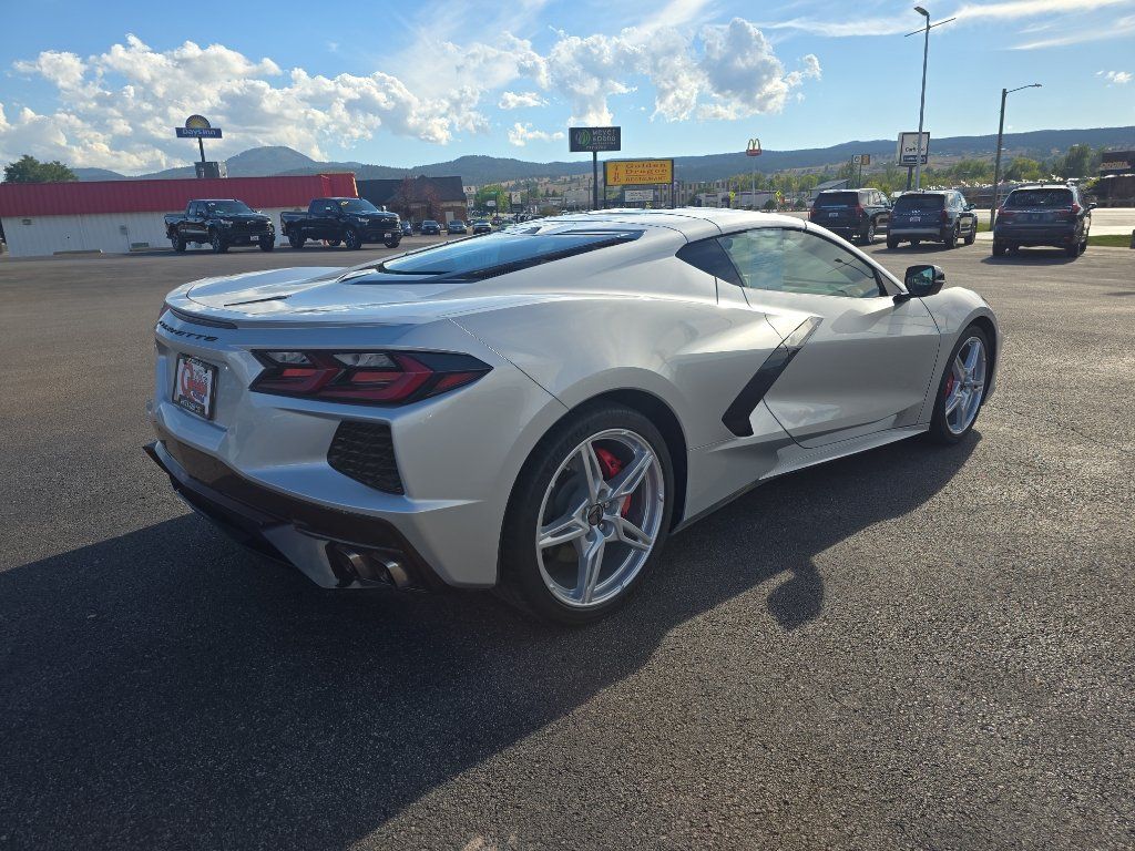Used 2020 Chevrolet Corvette Stingray Preferred Cpe w/ 2LT Preferred Equipment Group RWD image 5
