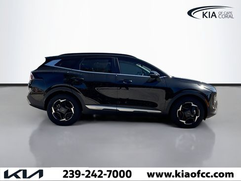 New 2026 Kia Sportage EX w/ EX Panorama Roof Package image 6