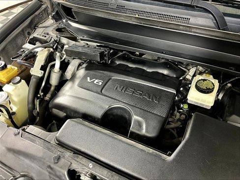 Used 2018 Nissan Pathfinder SV AWD/4WD image 31