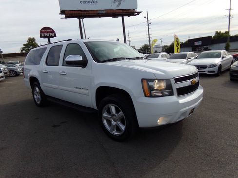 Used 2007 Chevrolet Suburban LTZ w/ LTZ Preferred Equipment Group AWD/4WD image 61