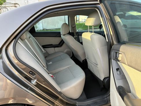 Used 2012 Kia Forte EX FWD image 9