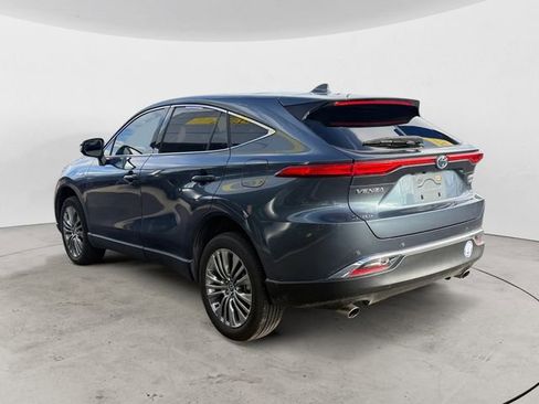 Used 2021 Toyota Venza Limited w/ Advanced Technology Package image 3