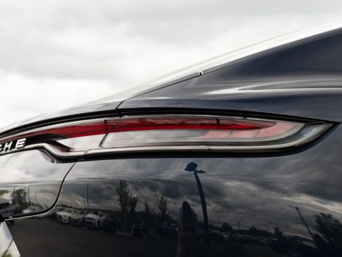 Used 2021 Porsche Panamera 4 AWD/4WD image 33