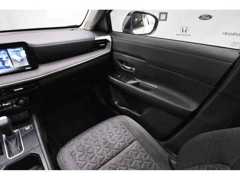 Used 2026 Nissan Kicks SV w/ SV Premium Package FWD image 10