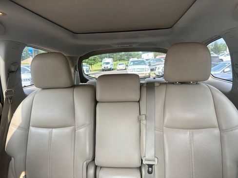 Used 2016 Nissan Pathfinder Platinum w/ Family Entertainment Package AWD/4WD image 13