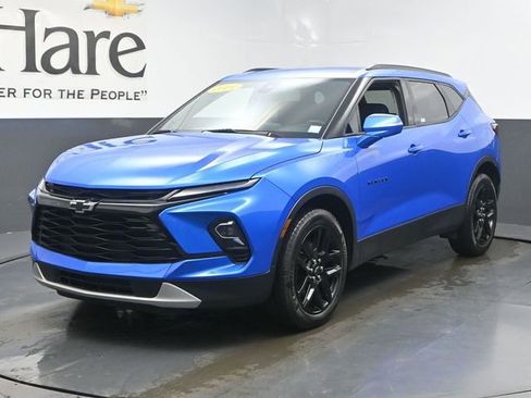 Used 2024 Chevrolet Blazer LT w/ LPO, Black Grille Bar Package FWD image 34
