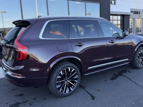 New 2026 Volvo XC90 B6 Plus image 3