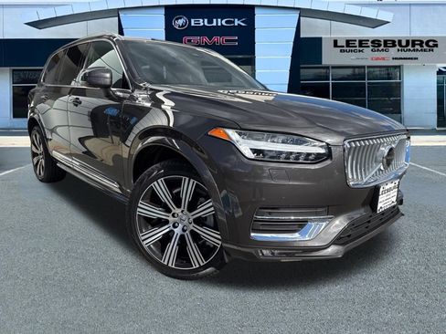 Used 2025 Volvo XC90 B6 Ultra image 1