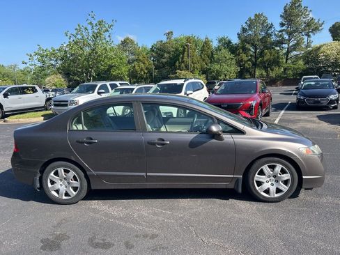 Used 2011 Honda Civic LX image 2