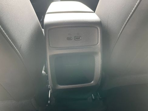 Used 2025 Chevrolet Trax LT image 23