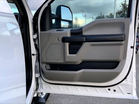 Used 2020 Ford F350 XL w/ Power Equipment Group image 22