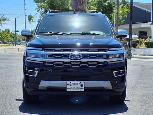 Used 2023 Ford Expedition Platinum RWD image 2