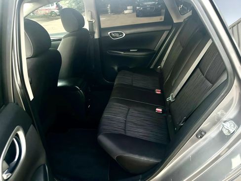 Used 2018 Nissan Sentra SV FWD image 10