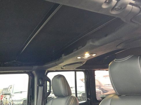 Used 2021 Jeep Wrangler Unlimited Sport image 25