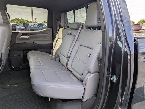 Used 2023 GMC Sierra 1500 SLT w/ SLT Premium Plus Package image 12