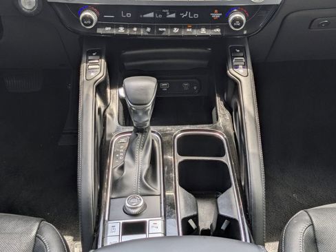 Used 2024 Kia Telluride EX w/ EX Captain's Chair Package FWD image 27