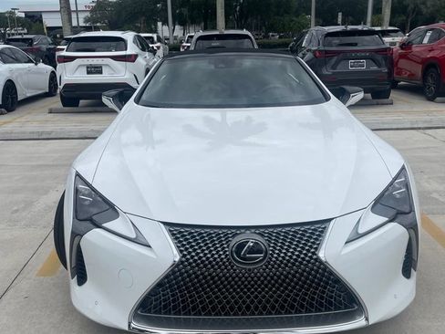 Used 2024 Lexus LC 500 Convertible w/ Touring Package RWD image 4