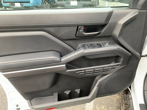 New 2026 Toyota Tacoma SR5 AWD/4WD image 11