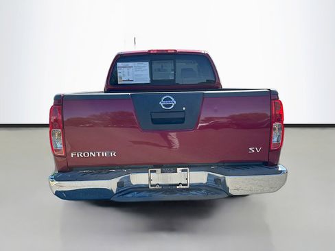 Used 2012 Nissan Frontier SV RWD image 6