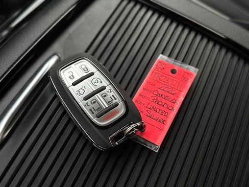 New 2026 Chrysler Pacifica Limited w/ S Appearance Package image 46