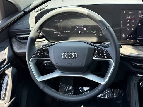 Certified 2025 Audi Q5 Premium w/ Convenience Package AWD/4WD image 14