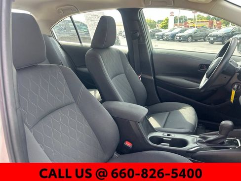 Used 2025 Toyota Corolla LE FWD image 6