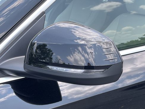 New 2025 BMW X1 xDrive28i w/ Convenience Package image 31