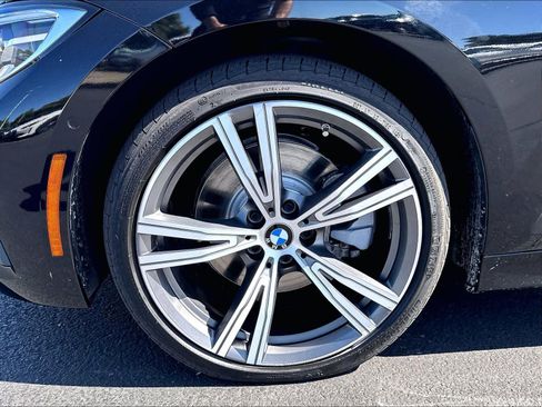 Used 2019 BMW 330i xDrive Sedan w/ Convenience Package AWD/4WD image 36