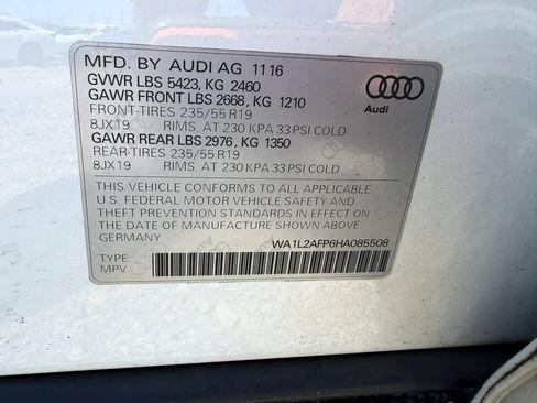 Used 2017 Audi Q5 2.0T Premium Plus w/ Technology Package AWD/4WD image 32