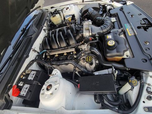 Used 2006 Ford Mustang GT Premium RWD image 25