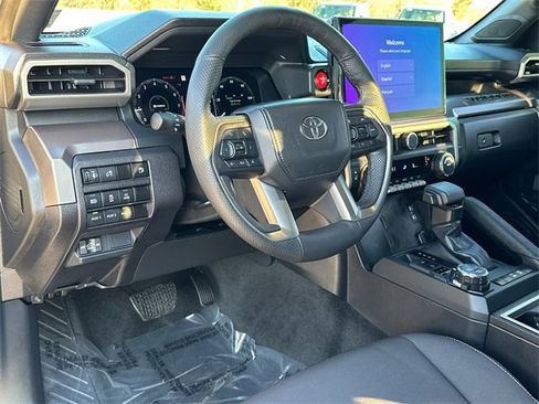 Used 2024 Toyota Tacoma TRD Off-Road image 25