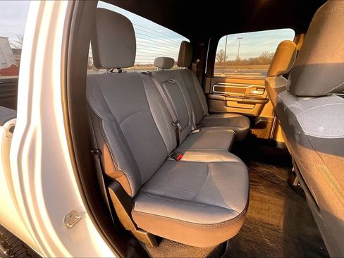 Used 2024 RAM 2500 Big Horn w/ Off Road Package image 16