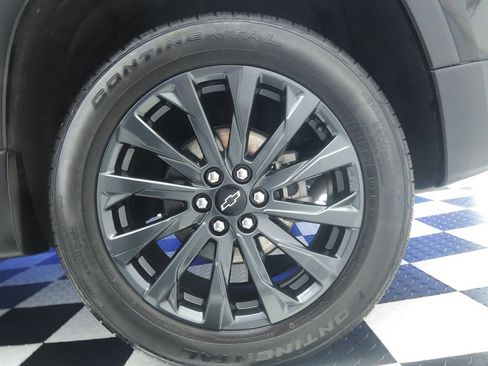 Used 2023 Chevrolet Traverse RS w/ LPO, Floor Liner Package AWD/4WD image 7