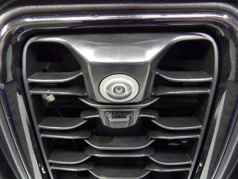 Used 2024 Jeep Grand Cherokee Limited AWD/4WD image 42