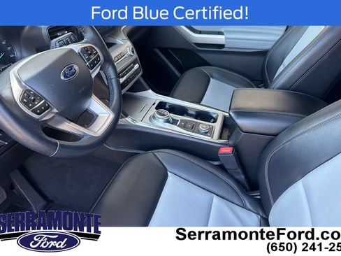 Used 2022 Ford Explorer XLT w/ Equipment Group 202A AWD/4WD image 13