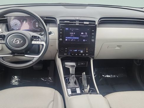 Used 2022 Hyundai Tucson SEL w/ Convenience + Premium Package FWD image 11