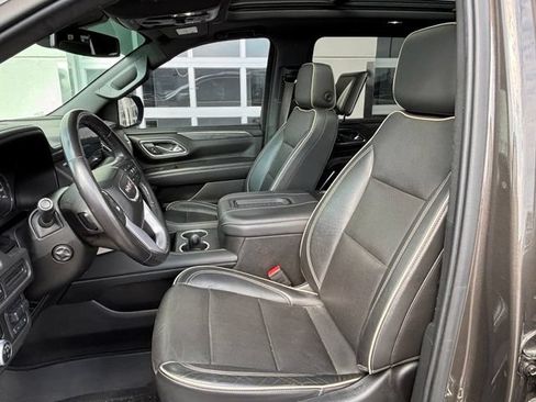 Used 2021 GMC Yukon XL SLT w/ SLT Luxury Plus Package AWD/4WD image 13