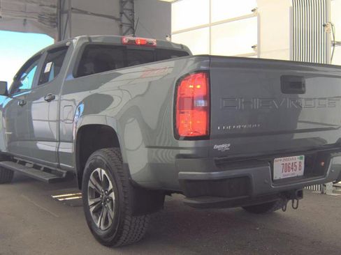Used 2022 Chevrolet Colorado Z71 AWD/4WD image 5