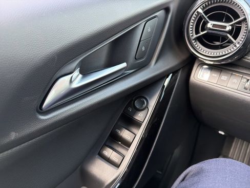 New 2026 Chevrolet Equinox LT image 15