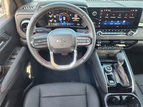 Used 2025 Chevrolet Colorado Z71 w/ Z71 Convenience Package 2 image 16