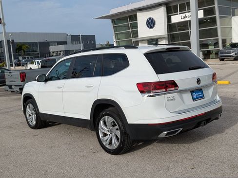 Certified 2023 Volkswagen Atlas SE w/ Panoramic Sunroof Package FWD image 3
