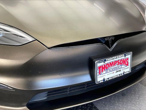Used 2022 Tesla Model S Plaid image 30