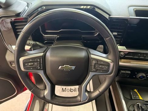 Used 2022 Chevrolet Silverado 1500 RST AWD/4WD image 17